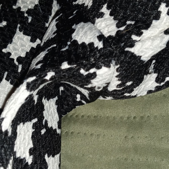 Retro Threads Jacket - Picture 10 of 11